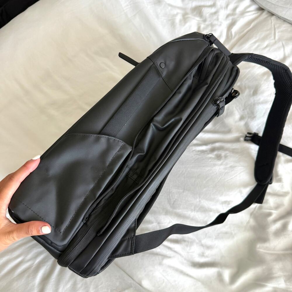 NOMATIC 20L Expandable Travel Backpack 30L TSA Laptop Water Resistant - Picture 3 of 6
